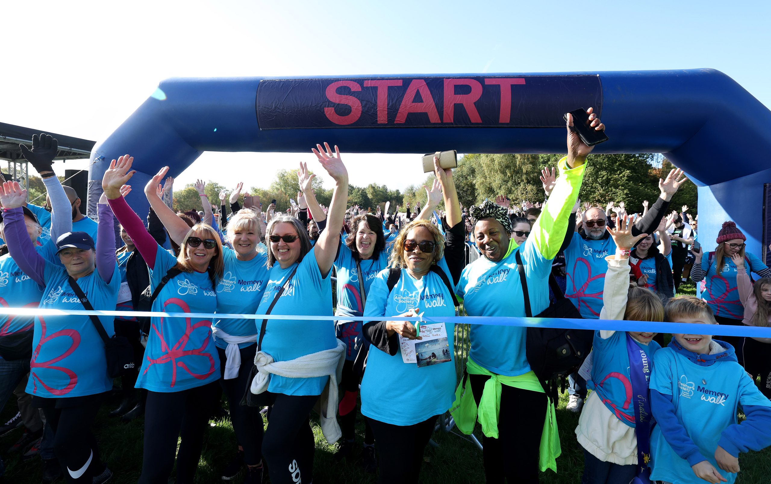 Stretford resident joins hundreds of people to stop dementia in its ...