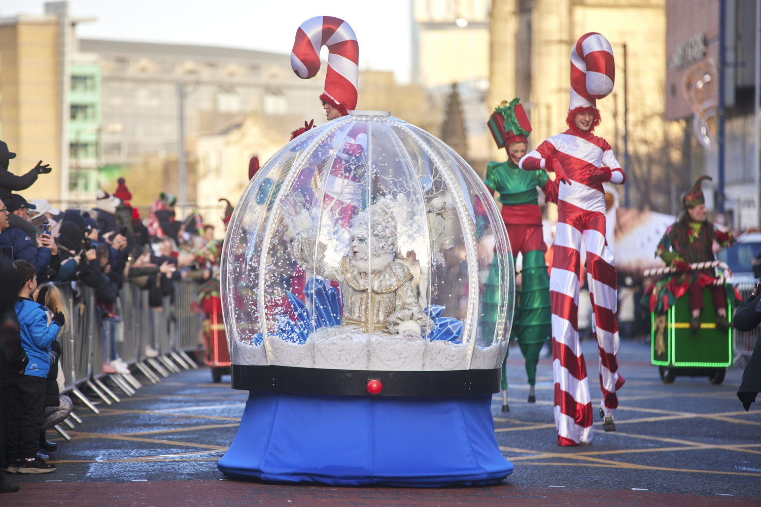 Thousands enjoy Manchester's Christmas Parade 2023 Mancunian Matters